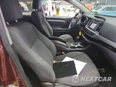 2019 Toyota Highlander LE - zdjęcie 7 z 7 - miniatura