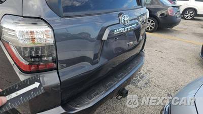 2019 Toyota 4Runner SR5 Premium - zdjęcie 9 z 16 - miniatura