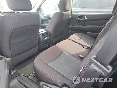2020 Nissan Pathfinder S - zdjęcie 13 z 19 - miniatura