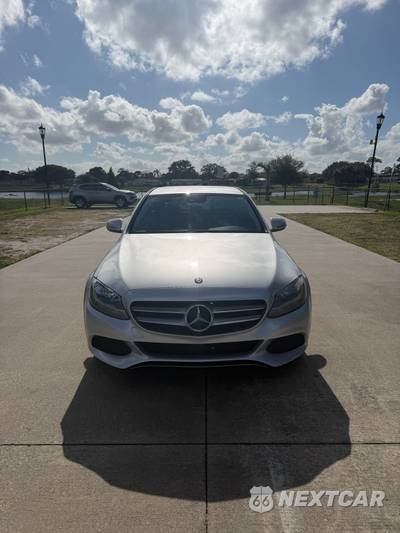 2016 Mercedes-Benz C 300 - zdjęcie 3 z 14 - miniatura