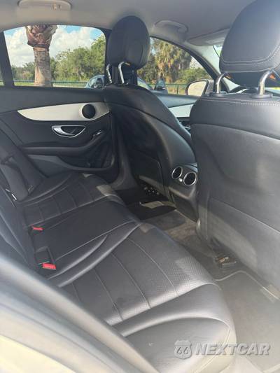 2016 Mercedes-Benz C 300 - zdjęcie 12 z 14 - miniatura