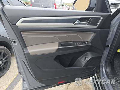 2022 Volkswagen Atlas Cross Sport 3.6L V6 SEL R-Line - zdjęcie 9 z 18 - miniatura