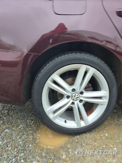 2014 Volkswagen Passat 1.8T Sport - zdjęcie 10 z 22 - miniatura