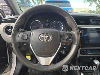 2017 Toyota Corolla LE Sedan - zdjęcie 10 z 18 - miniatura