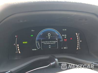 2025 Toyota Camry LE - zdjęcie 8 z 20 - miniatura