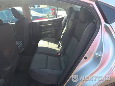 2025 Toyota Camry LE - zdjęcie 9 z 20 - miniatura