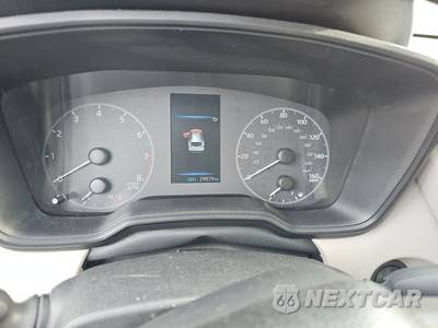 2024 Toyota Corolla Cross LE - zdjęcie 8 z 24 - miniatura