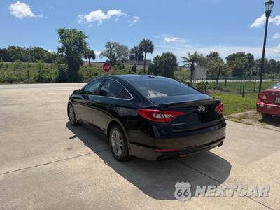 2015 Hyundai Sonata SE - zdjęcie 7 z 14 - miniatura