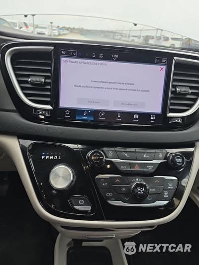 2024 Chrysler Pacifica Touring L 121.6" WB - zdjęcie 34 z 34 - miniatura