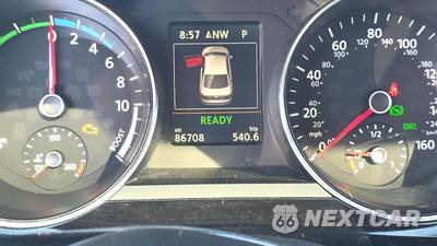 2015 Volkswagen Jetta Hybrid SEL Premium - zdjęcie 17 z 35 - miniatura