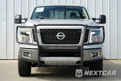 2019 Nissan TITAN XD PRO-4X Crew Cab Medium Bed - zdjęcie 5 z 49 - miniatura
