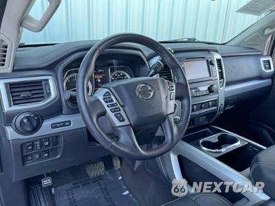 2019 Nissan TITAN XD PRO-4X Crew Cab Medium Bed - zdjęcie 10 z 49 - miniatura