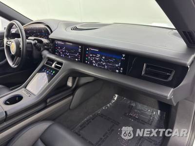 2022 Porsche Taycan 4S - zdjęcie 13 z 48 - miniatura