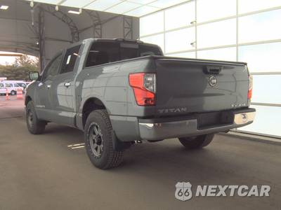 2018 Nissan TITAN SV Crew Cab Extra Short Bed - zdjęcie 6 z 43 - miniatura