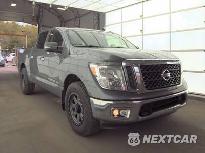 2018 Nissan TITAN SV Crew Cab Extra Short Bed - zdjęcie 3 z 43 - miniatura