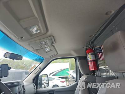 2018 Nissan NV3500 HD Cargo S Standard Roof 146.1" WB - zdjęcie 18 z 32 - miniatura