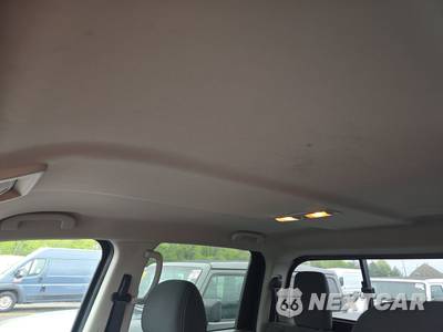 2018 Nissan TITAN SV Crew Cab Extra Short Bed - zdjęcie 17 z 43 - miniatura