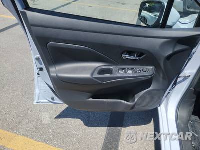2025 Nissan Versa SV - zdjęcie 15 z 25 - miniatura