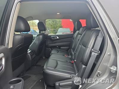 2015 Nissan Pathfinder SL - zdjęcie 16 z 27 - miniatura