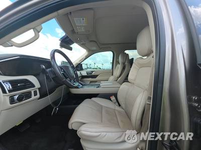2018 Lincoln Navigator L Reserve - zdjęcie 7 z 36 - miniatura