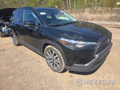 2025 Toyota Corolla Cross XLE - zdjęcie 3 z 17 - miniatura