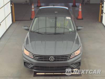 2017 Volkswagen Passat 1.8T R-Line w/Comfort Pkg - zdjęcie 2 z 26 - miniatura