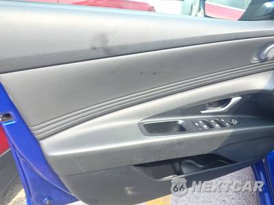 2025 Hyundai Elantra SEL Convenience - zdjęcie 9 z 23 - miniatura