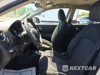2018 Nissan Versa Sedan SV - zdjęcie 7 z 41 - miniatura