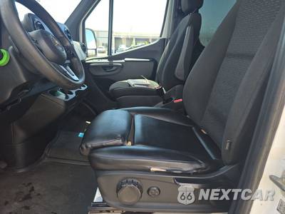 2019 Mercedes-Benz Sprinter 2500 Passenger Van High Roof 170.0" WB - zdjęcie 7 z 44 - miniatura