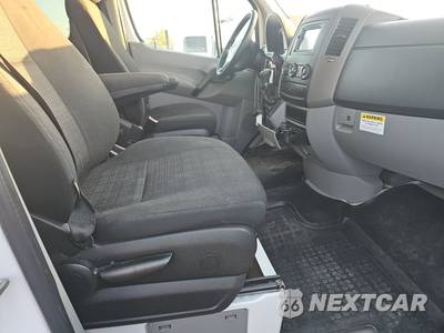 2016 Mercedes-Benz Sprinter 2500 Passenger Van 144.3" WB - zdjęcie 8 z 31 - miniatura