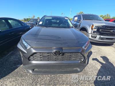2021 Toyota RAV4 LE - zdjęcie 2 z 21 - miniatura