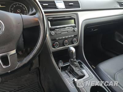 2015 Volkswagen Passat 1.8T Wolfsburg Edition - zdjęcie 11 z 40 - miniatura