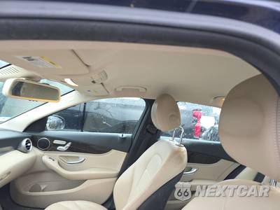 2015 Mercedes-Benz C 300 4MATIC Sedan - zdjęcie 17 z 40 - miniatura