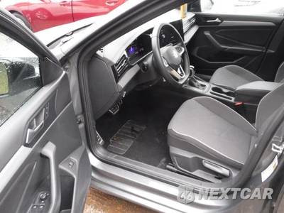 2025 Volkswagen Jetta Sport - zdjęcie 4 z 19 - miniatura