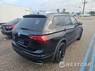 2021 Volkswagen Tiguan SE R-Line Black - zdjęcie 4 z 19 - miniatura