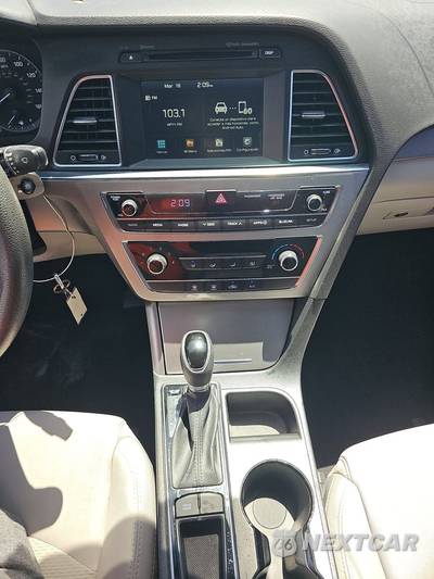 2016 Hyundai Sonata SE - zdjęcie 11 z 20 - miniatura