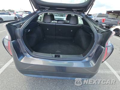 2016 Toyota Prius Two Eco - zdjęcie 16 z 29 - miniatura