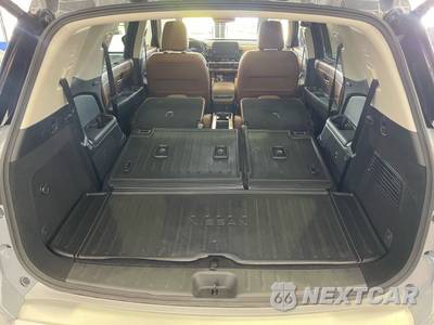 2025 Nissan Pathfinder Platinum - zdjęcie 38 z 54 - miniatura