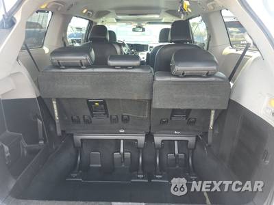 2020 Toyota Sienna SE Premium 8-Passenger 119.3" WB - zdjęcie 17 z 35 - miniatura