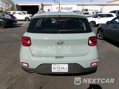 2025 Hyundai Venue SEL - zdjęcie 17 z 18 - miniatura