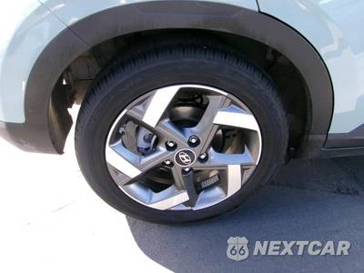 2025 Hyundai Venue SEL - zdjęcie 3 z 18 - miniatura