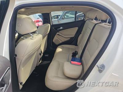 2018 Mercedes-Benz GLA 250 4MATIC - zdjęcie 13 z 43 - miniatura