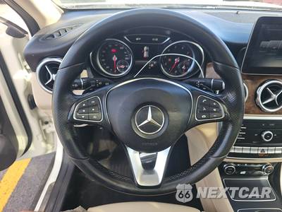 2018 Mercedes-Benz GLA 250 4MATIC - zdjęcie 10 z 43 - miniatura