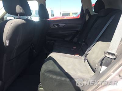 2016 Nissan Rogue SV - zdjęcie 13 z 17 - miniatura