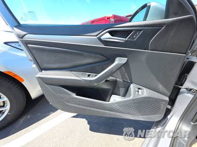 2024 Volkswagen Jetta SE - zdjęcie 9 z 30 - miniatura