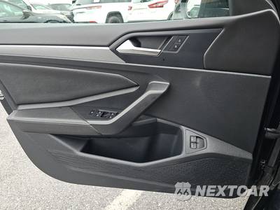 2024 Volkswagen Jetta SE - zdjęcie 9 z 40 - miniatura