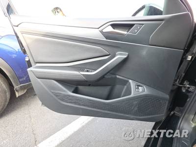 2024 Volkswagen Jetta SE - zdjęcie 9 z 32 - miniatura
