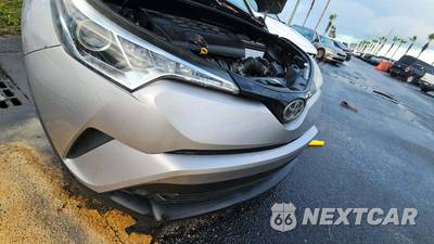2019 Toyota C-HR XLE - zdjęcie 39 z 39 - miniatura