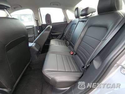 2024 Volkswagen Jetta SE - zdjęcie 13 z 50 - miniatura