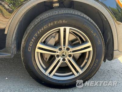2020 Mercedes-Benz GLC 300 - zdjęcie 9 z 22 - miniatura